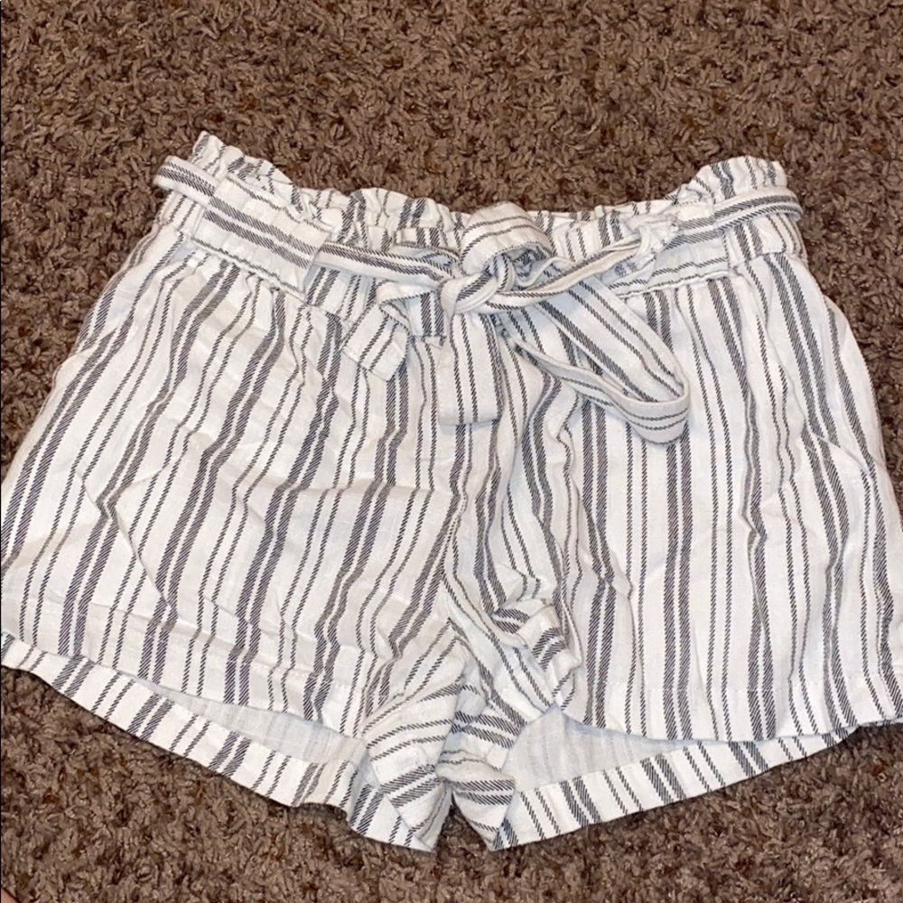 Striped short flow shorts